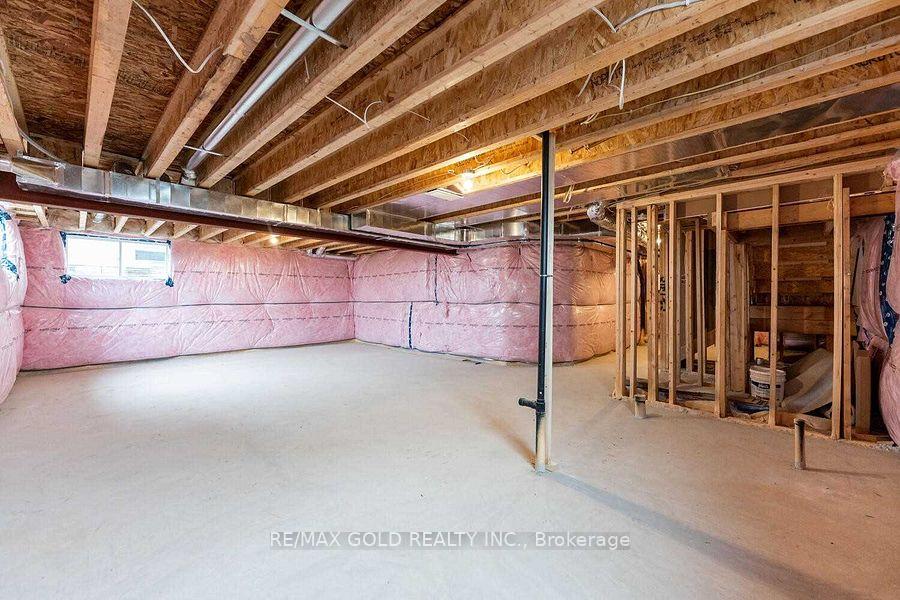 Photo 45 of 779 Autumn Willow Drive, Waterloo — HOMEH