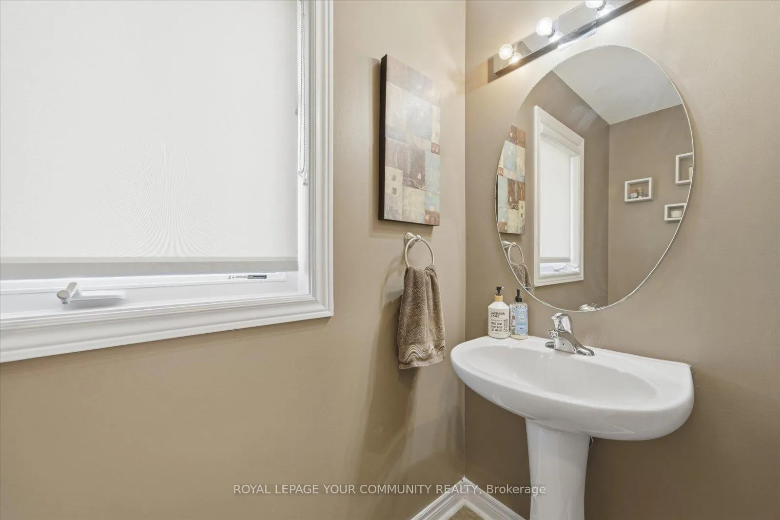 Photo 10 of 76 Mary Ellen Baker Crescent, Vaughan, Patterson — HOMEH