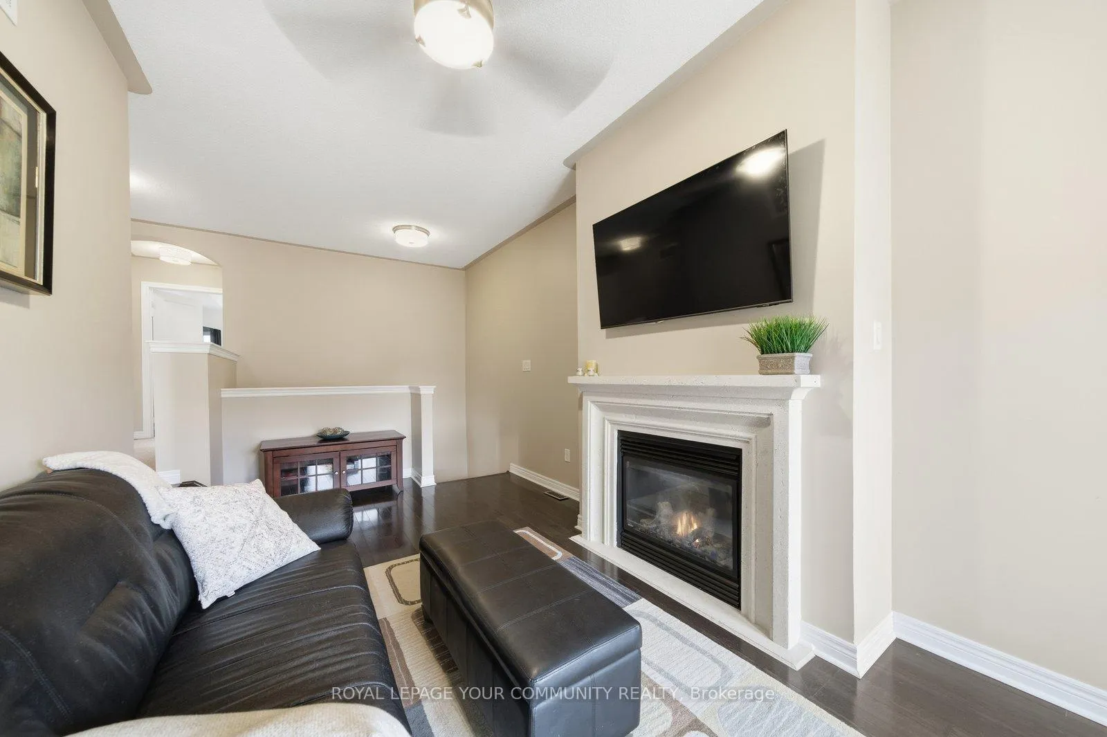 Photo 11 of 76 Mary Ellen Baker Crescent, Vaughan, Patterson — HOMEH
