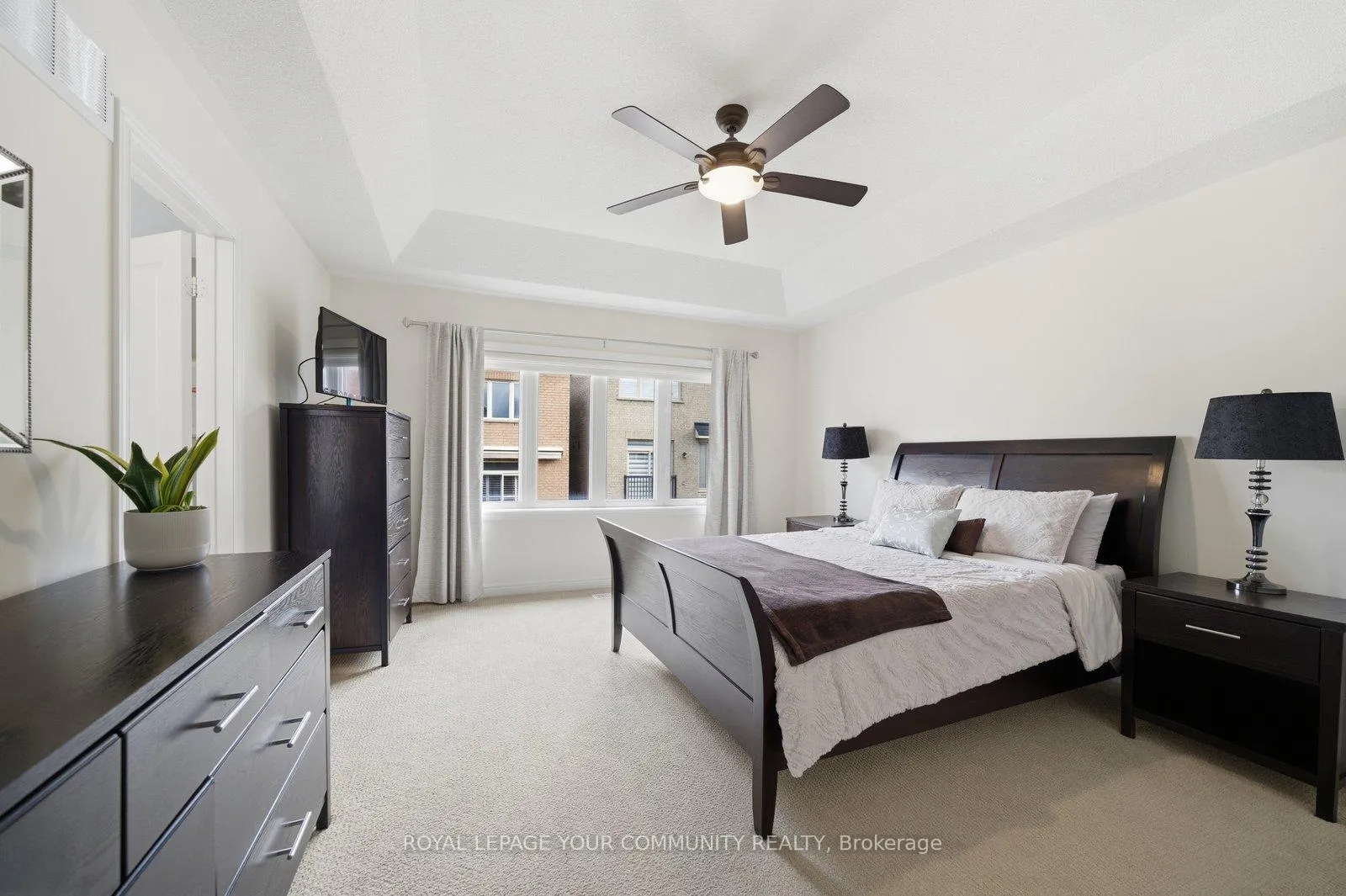 Photo 15 of 76 Mary Ellen Baker Crescent, Vaughan, Patterson — HOMEH