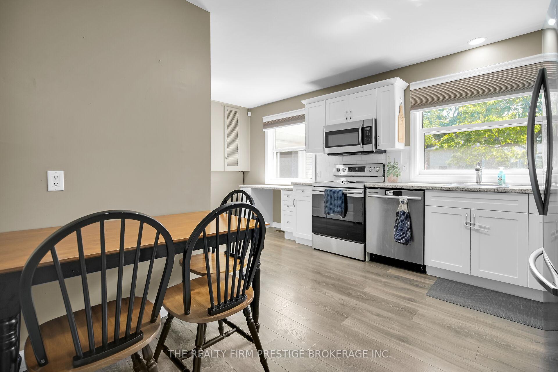 Photo 6 of 204 Main Street, West Elgin, West Lorne — HOMEH