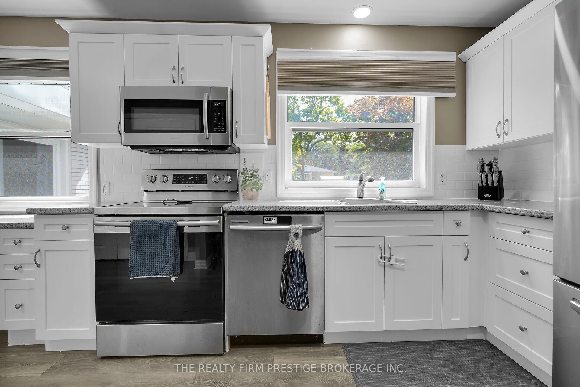 Photo 7 of 204 Main Street, West Elgin, West Lorne — HOMEH