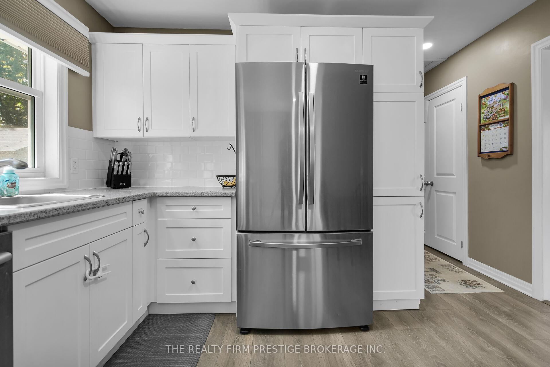 Photo 8 of 204 Main Street, West Elgin, West Lorne — HOMEH