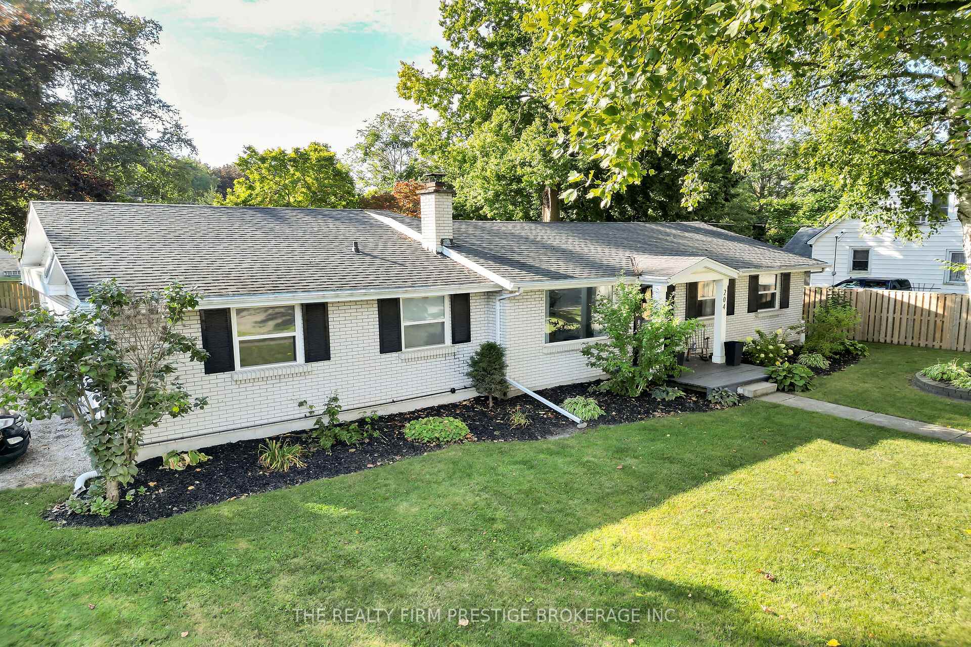 Photo 33 of 204 Main Street, West Elgin, West Lorne — HOMEH