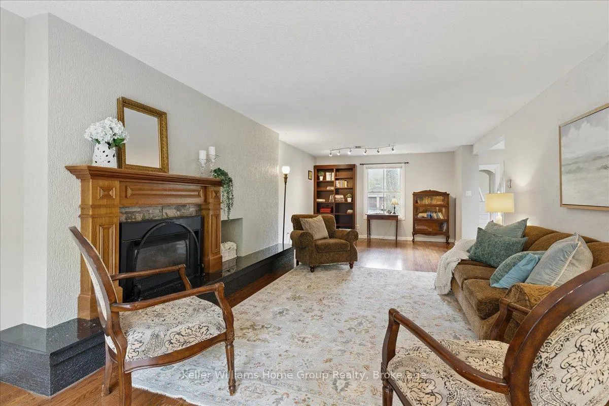 Photo 13 of 348 Old Stone Road, Waterloo — HOMEH