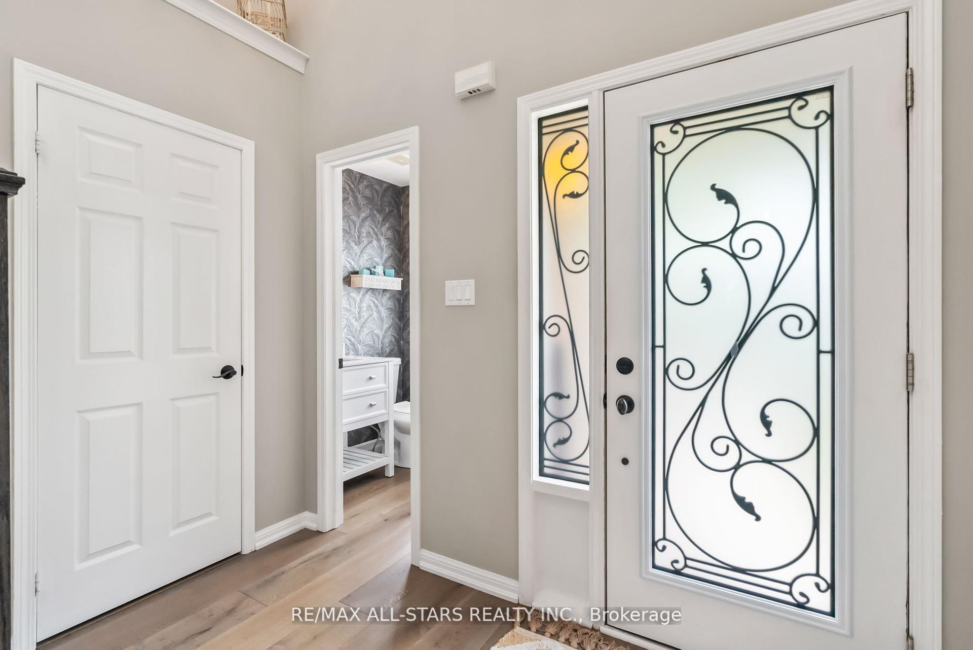 Photo 20 of 32 Meadows End Crescent, Uxbridge — HOMEH