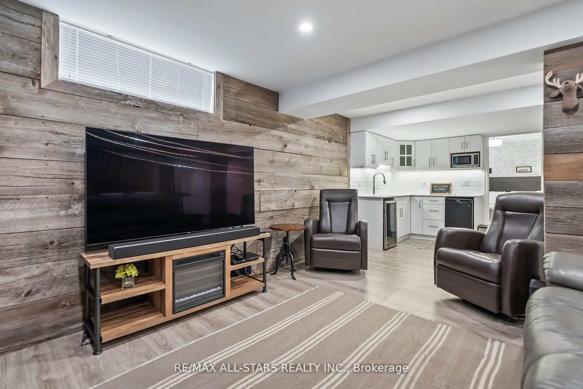 Photo 29 of 32 Meadows End Crescent, Uxbridge — HOMEH