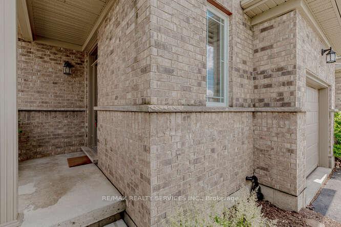 Photo 3 of 507 Wasaga Crescent, Waterloo — HOMEH