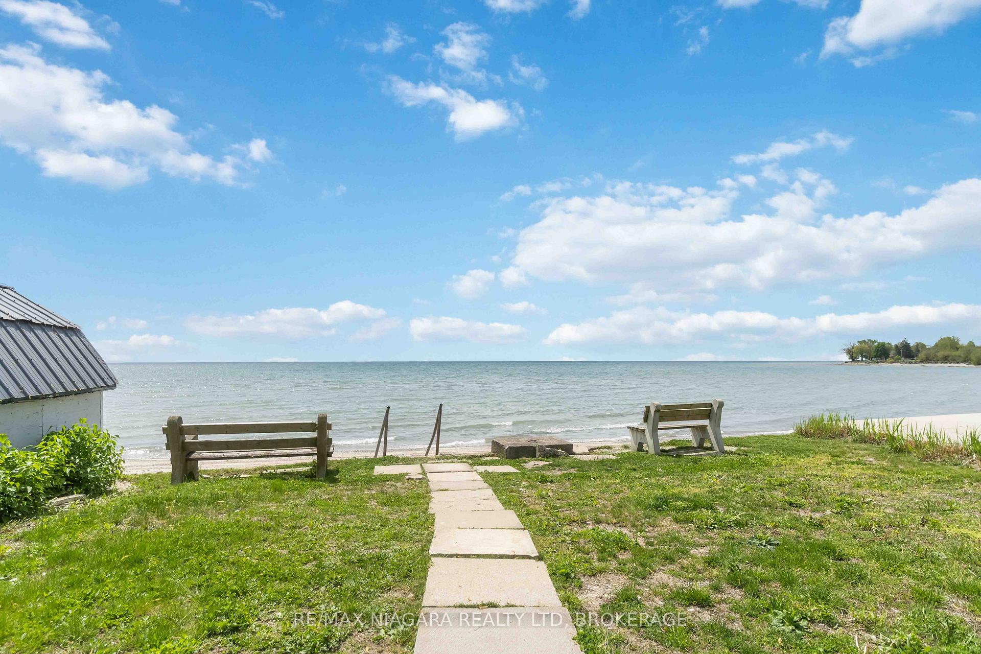Photo 2 of 11110 Desiree Street, Wainfleet, Lakeshore — HOMEH