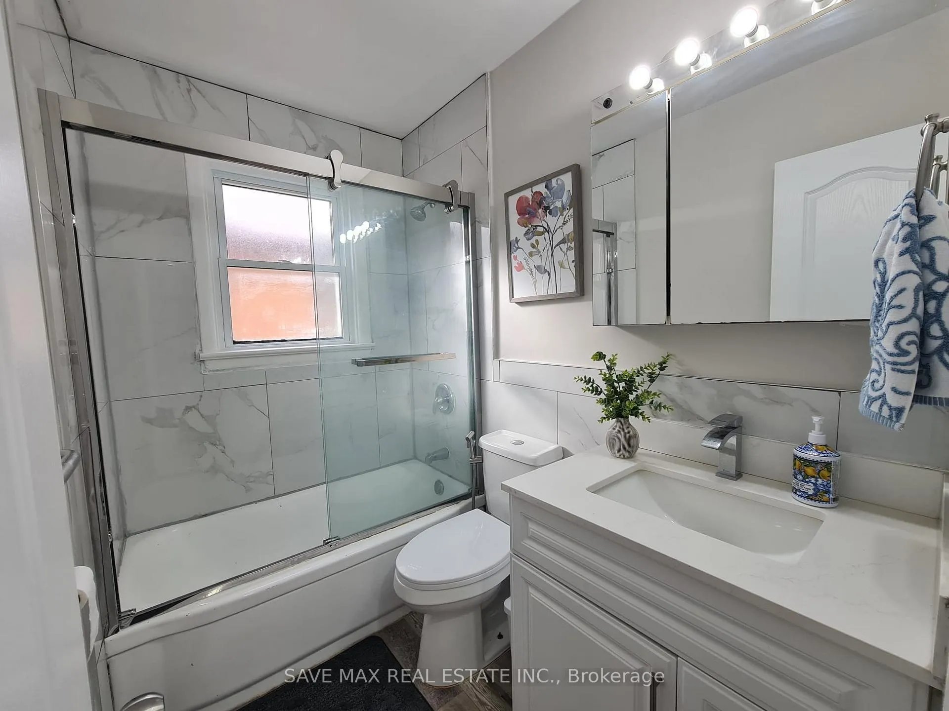 Photo 16 of 214 Cornwall Street, Waterloo — HOMEH