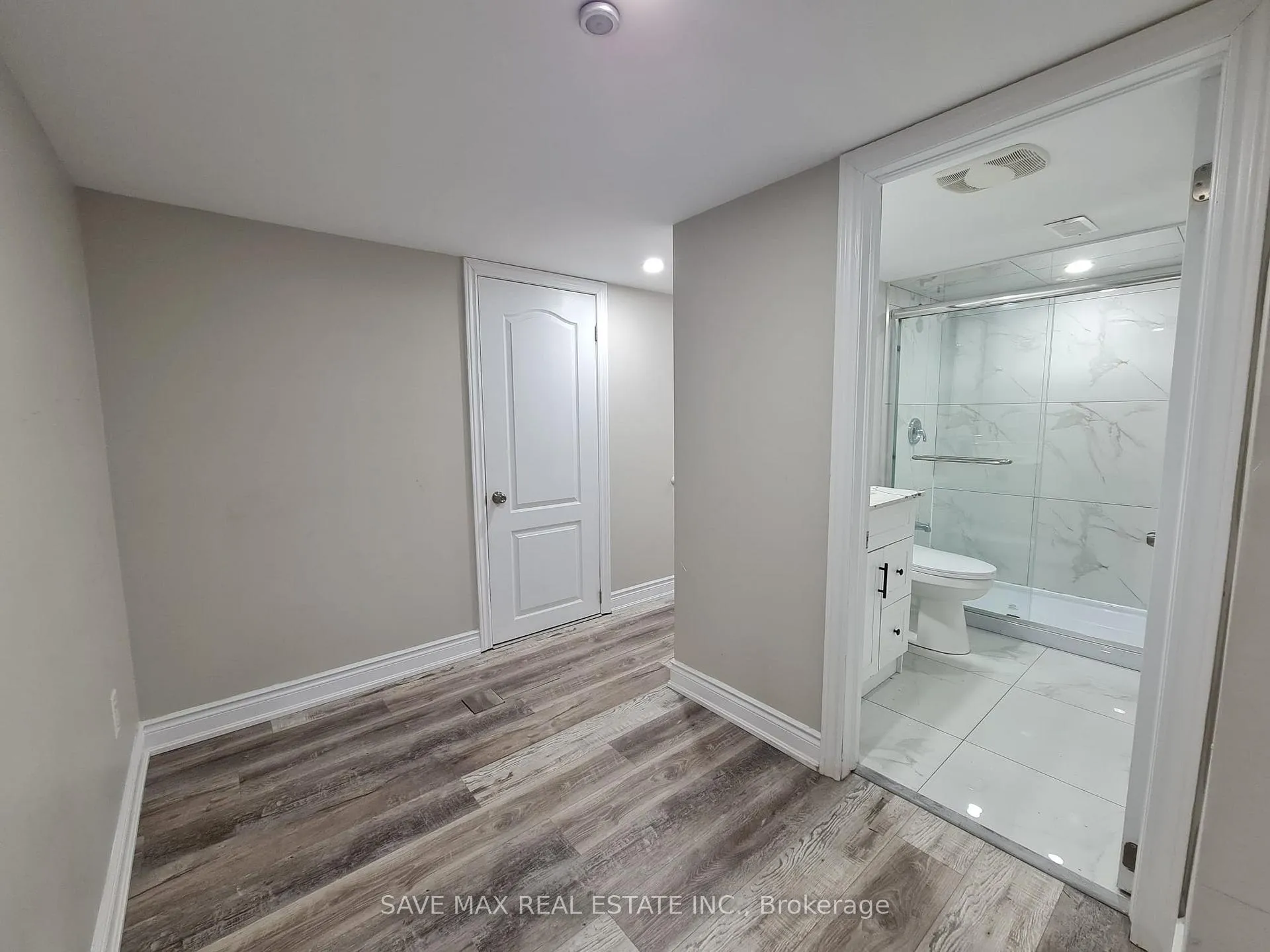 Photo 26 of 214 Cornwall Street, Waterloo — HOMEH