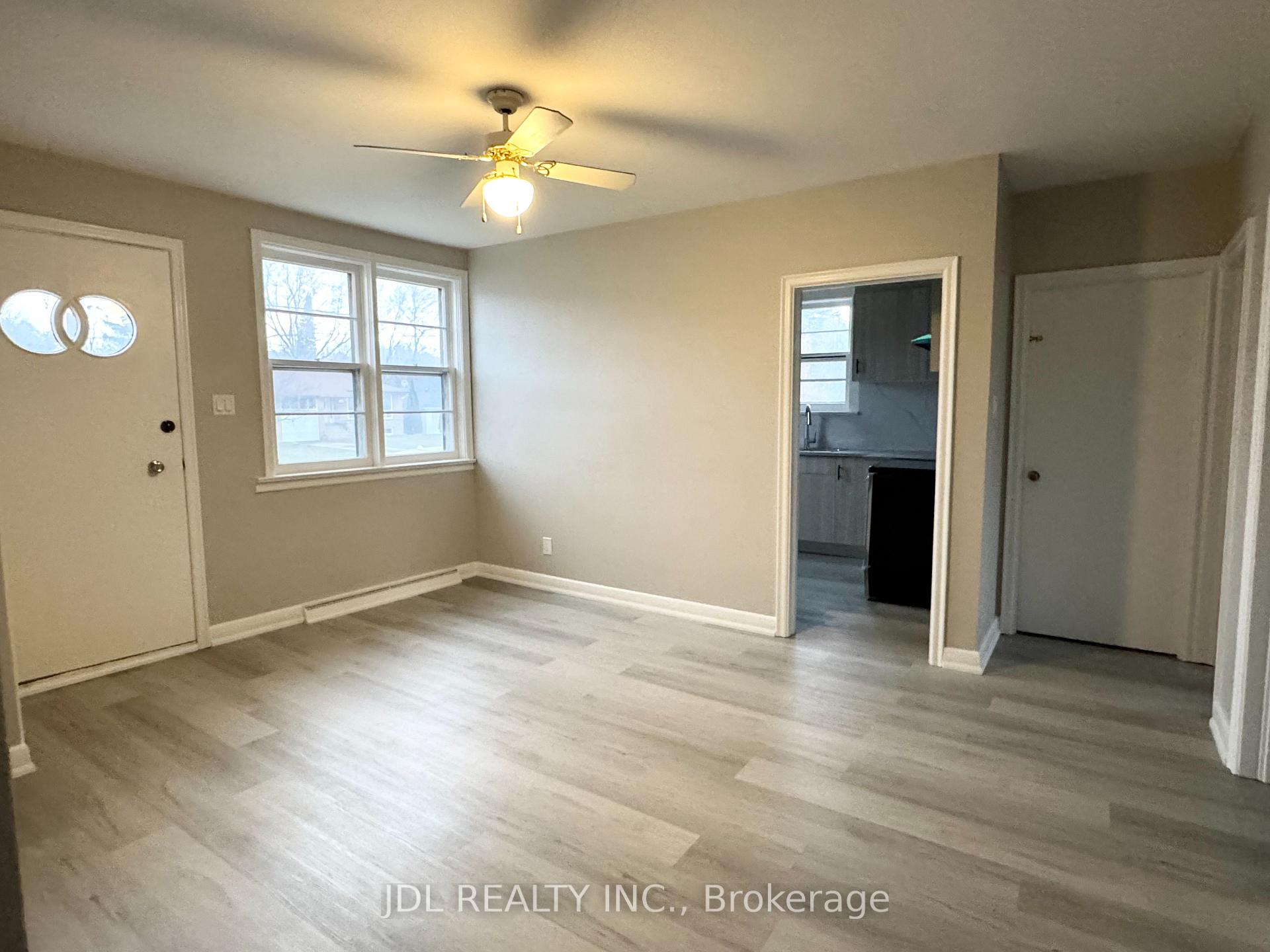 Photo 7 of 229 Crestwood Road, Vaughan, Crestwood-Springfarm-Yorkhill — HOMEH