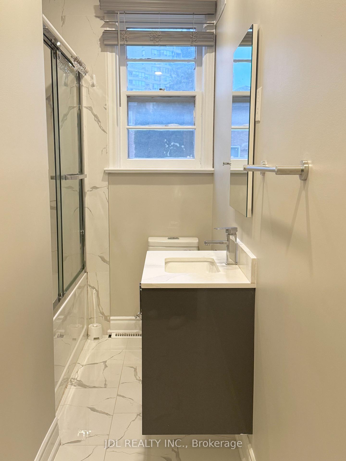 Photo 14 of 229 Crestwood Road, Vaughan, Crestwood-Springfarm-Yorkhill — HOMEH