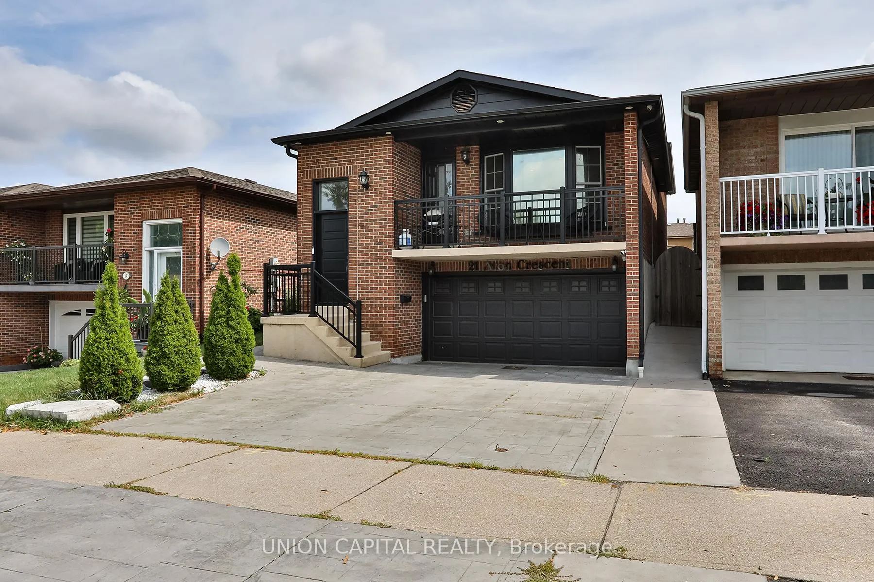 Front of 21 Avon Crescent