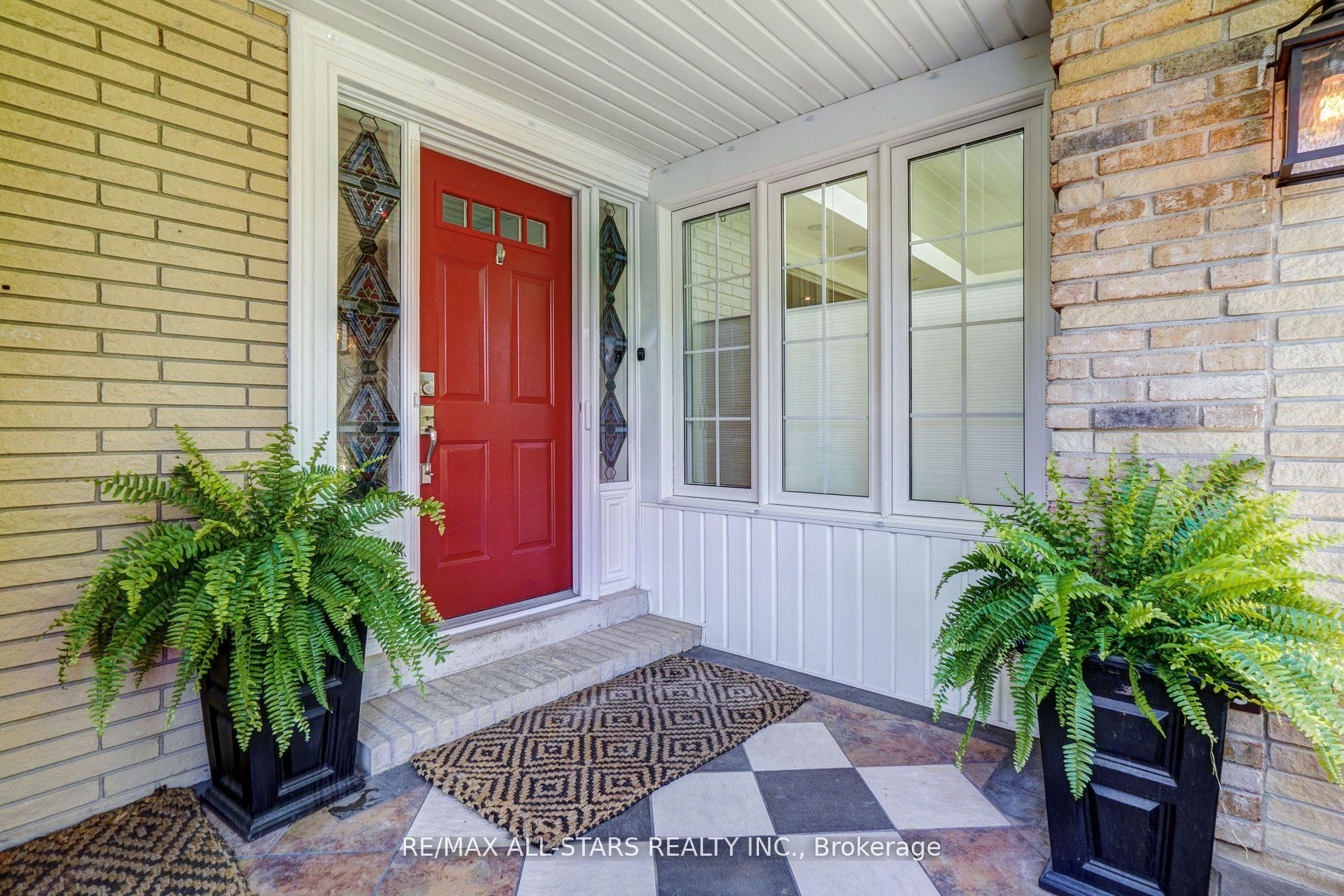 Photo 2 of 56 North Street, Uxbridge — HOMEH