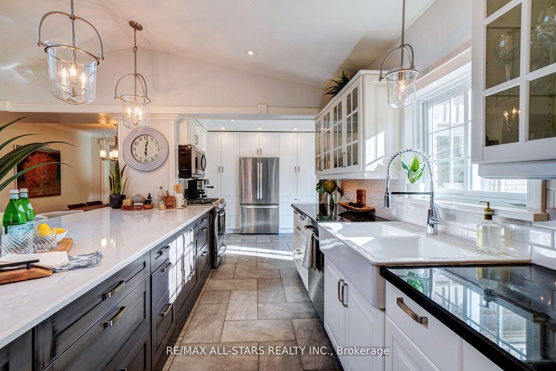 Photo 6 of 56 North Street, Uxbridge — HOMEH
