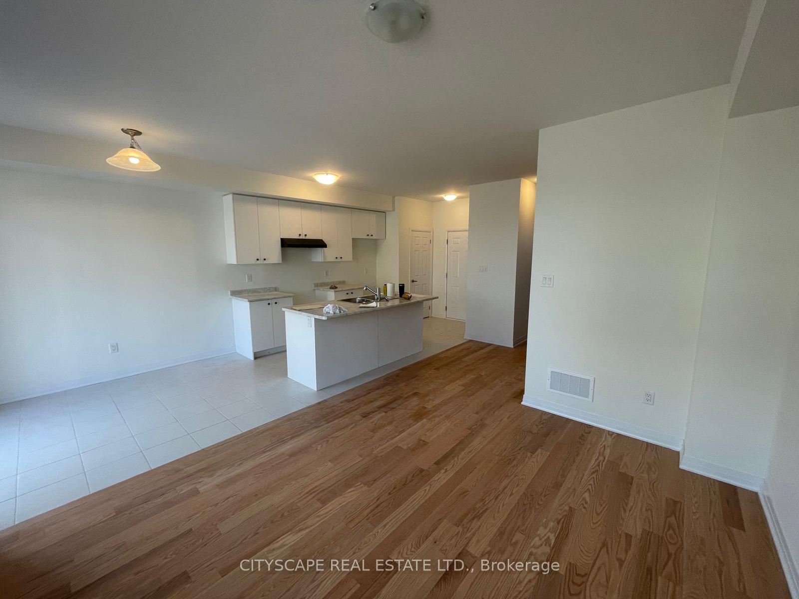 Photo 4 of 128 Varsity Drive, Welland, Dain City — HOMEH