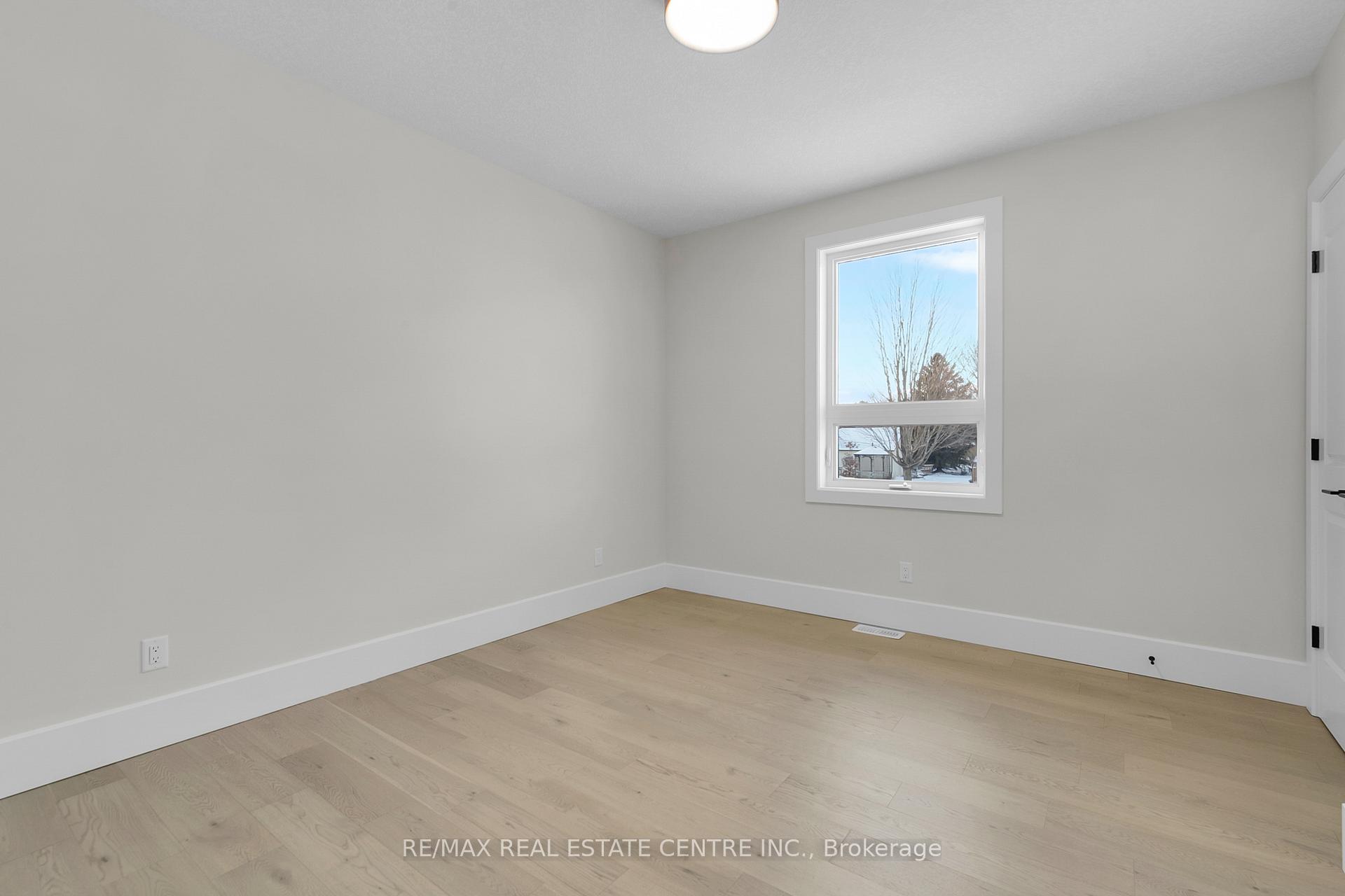 Photo 12 of 11 Albert Street, Wellesley — HOMEH