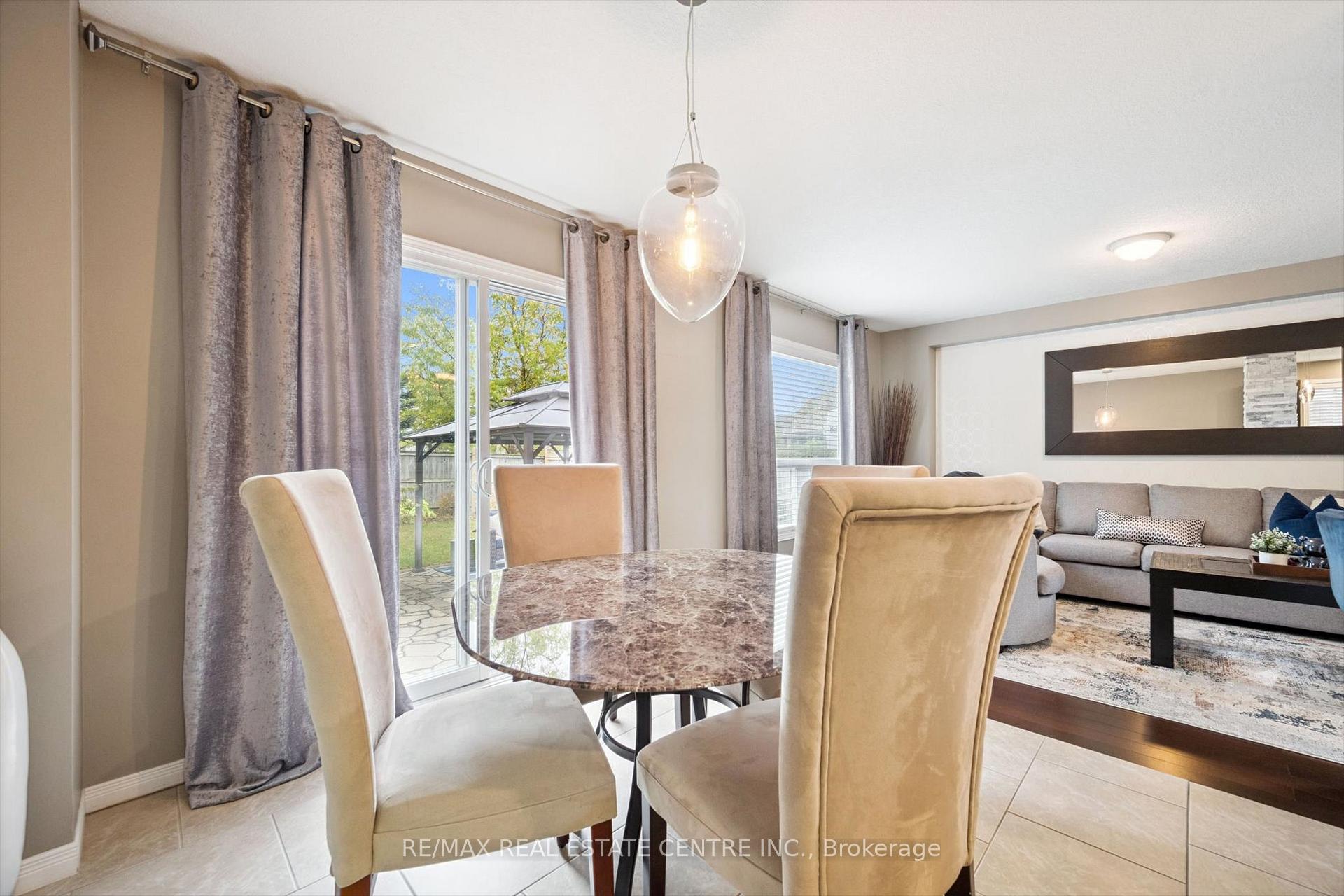 Photo 12 of 394 Sauve Crescent, Waterloo — HOMEH