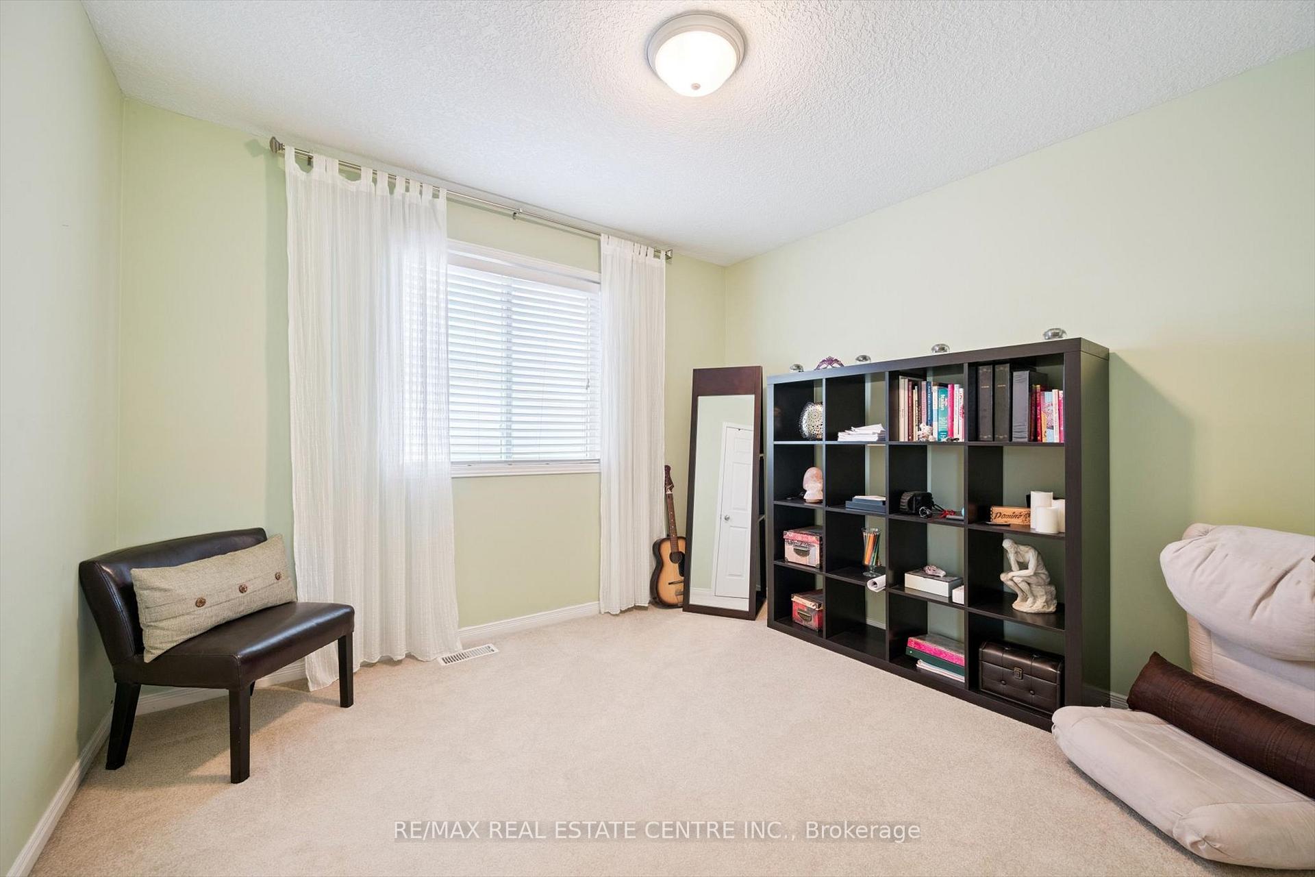 Photo 21 of 394 Sauve Crescent, Waterloo — HOMEH