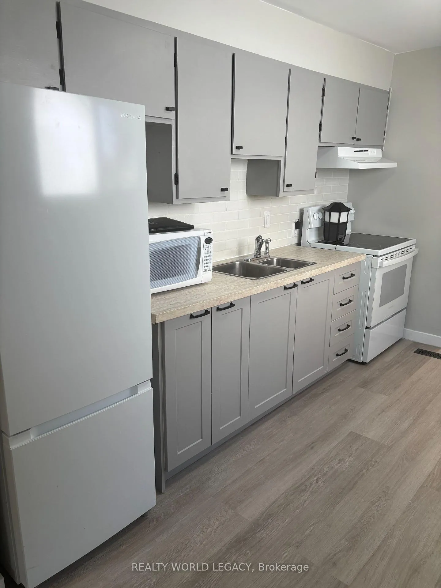Photo 4 of 103 Dover Road, Welland, Lincoln/Crowland — HOMEH