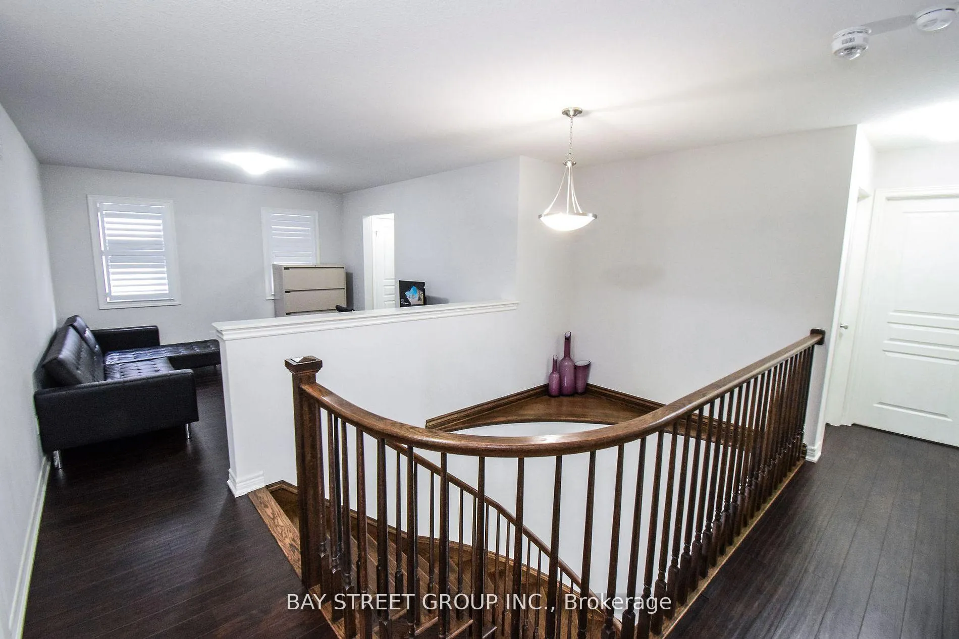 Photo 16 of 490 Silverwood Avenue, Welland, Coyle Creek — HOMEH