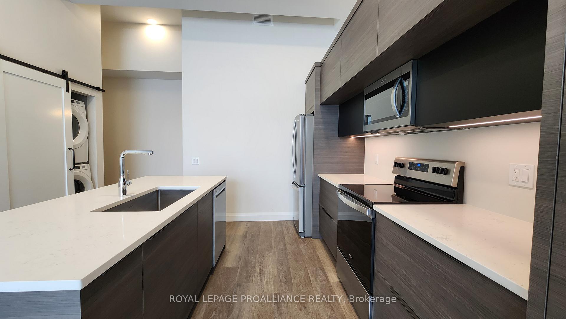 Photo 6 of Unit 3, 261 Front Street, Belleville, Belleville Ward — HOMEH