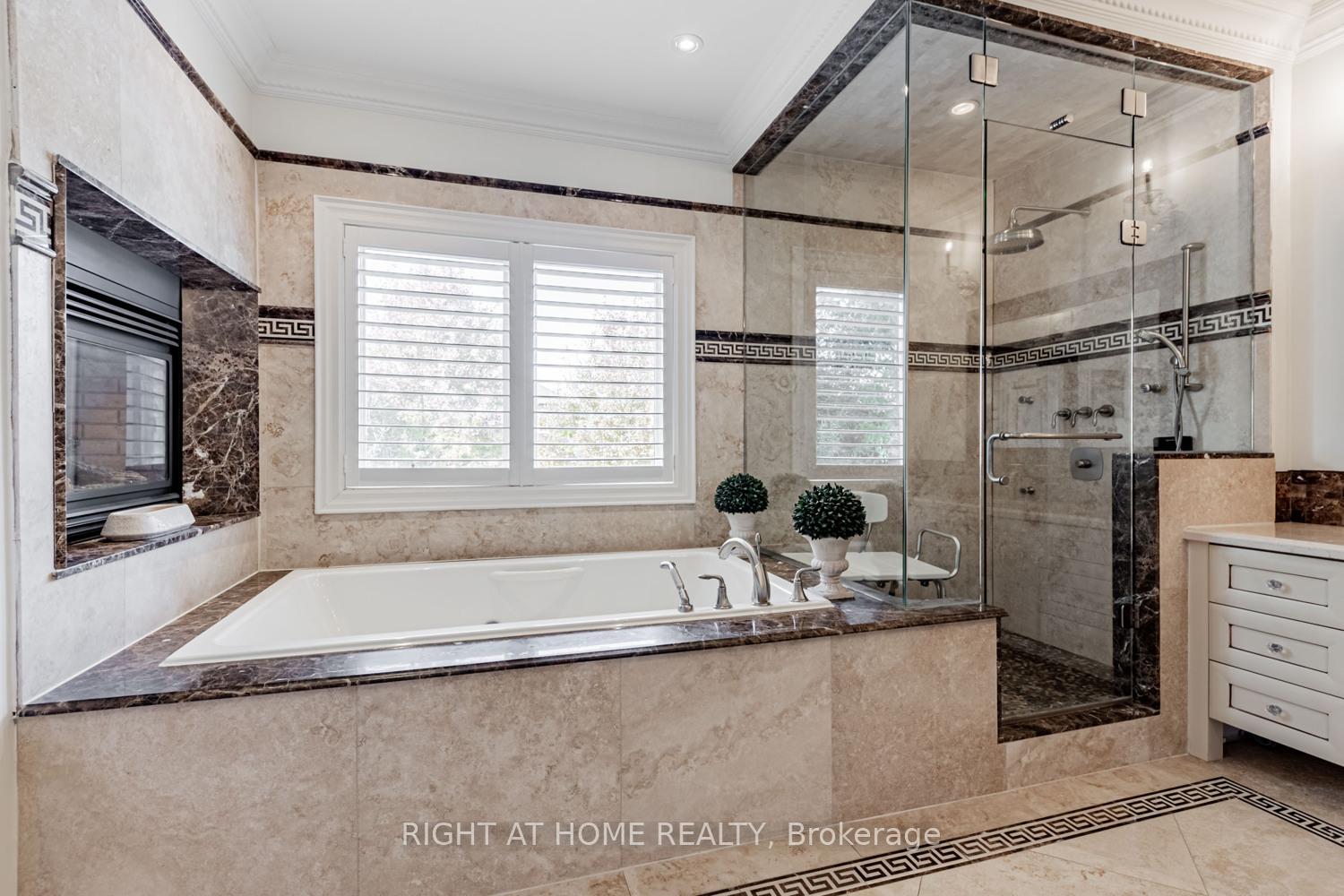 Photo 27 of 82 Rivermill Crescent, Vaughan, Patterson — HOMEH