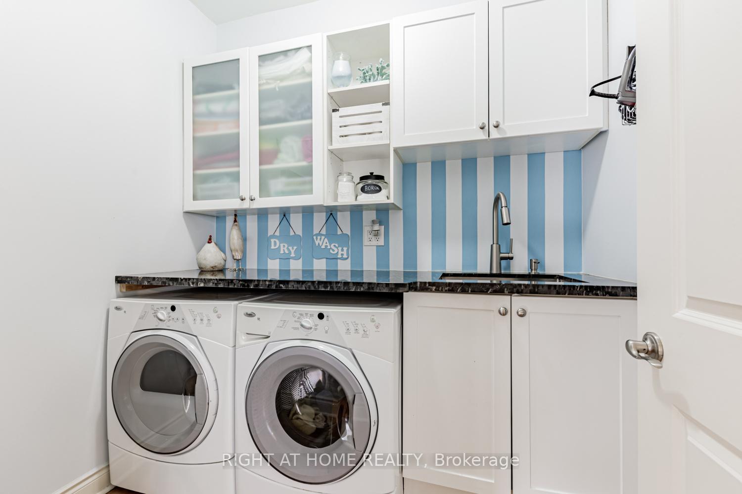Photo 31 of 82 Rivermill Crescent, Vaughan, Patterson — HOMEH