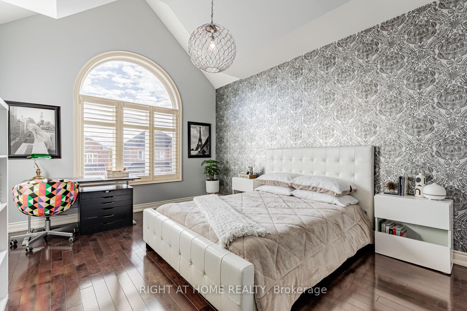 Photo 36 of 82 Rivermill Crescent, Vaughan, Patterson — HOMEH