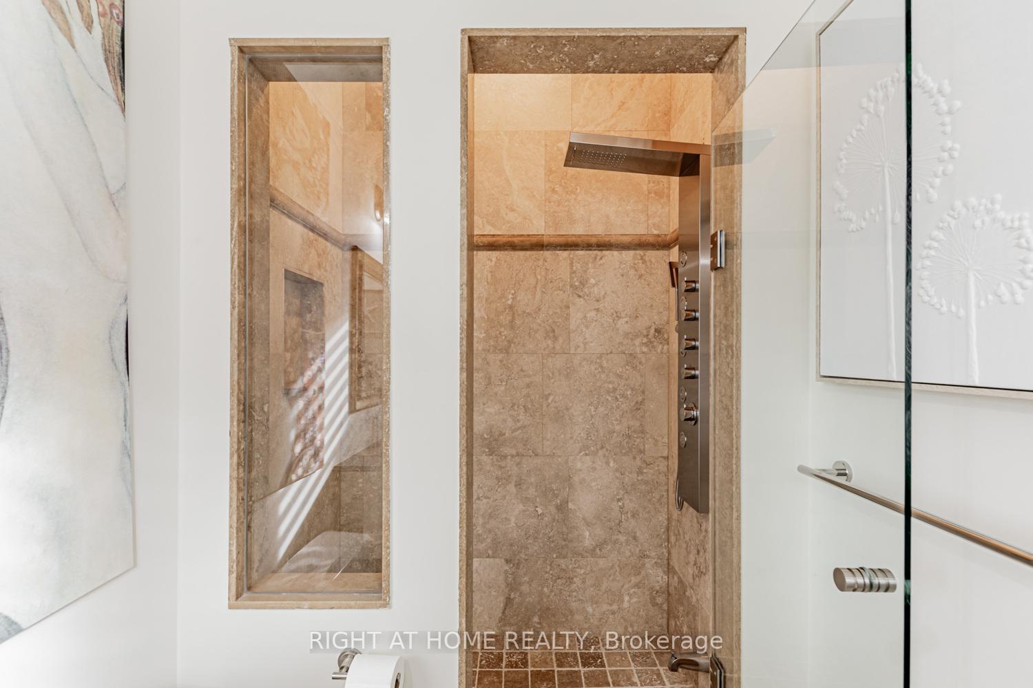 Photo 39 of 82 Rivermill Crescent, Vaughan, Patterson — HOMEH
