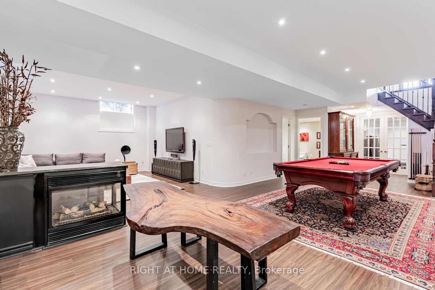 Photo 43 of 82 Rivermill Crescent, Vaughan, Patterson — HOMEH
