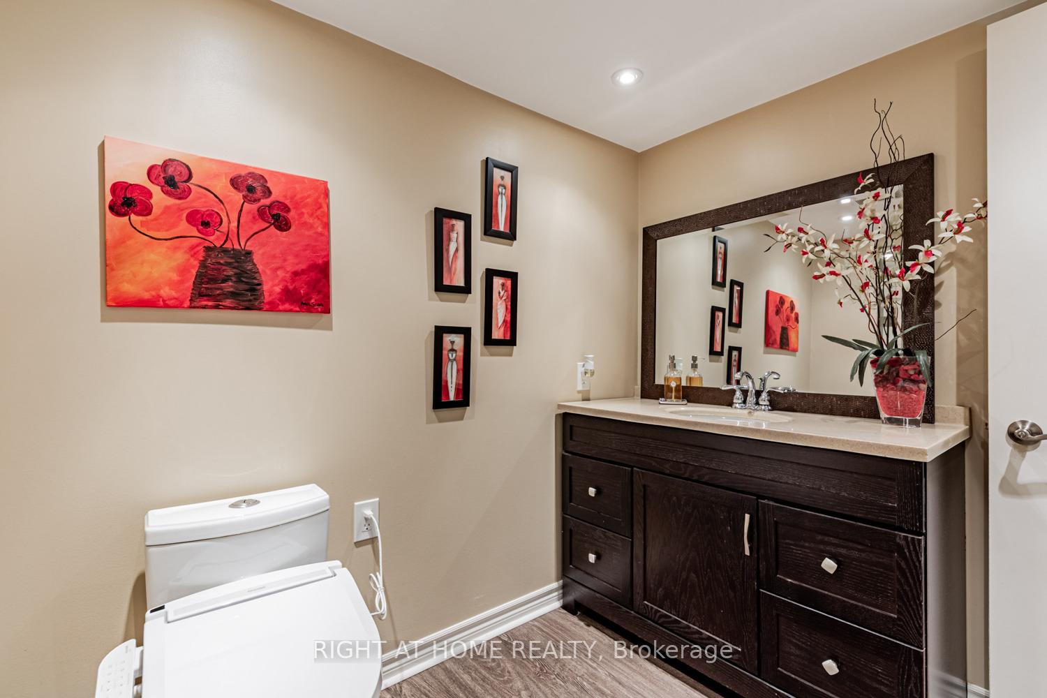 Photo 47 of 82 Rivermill Crescent, Vaughan, Patterson — HOMEH