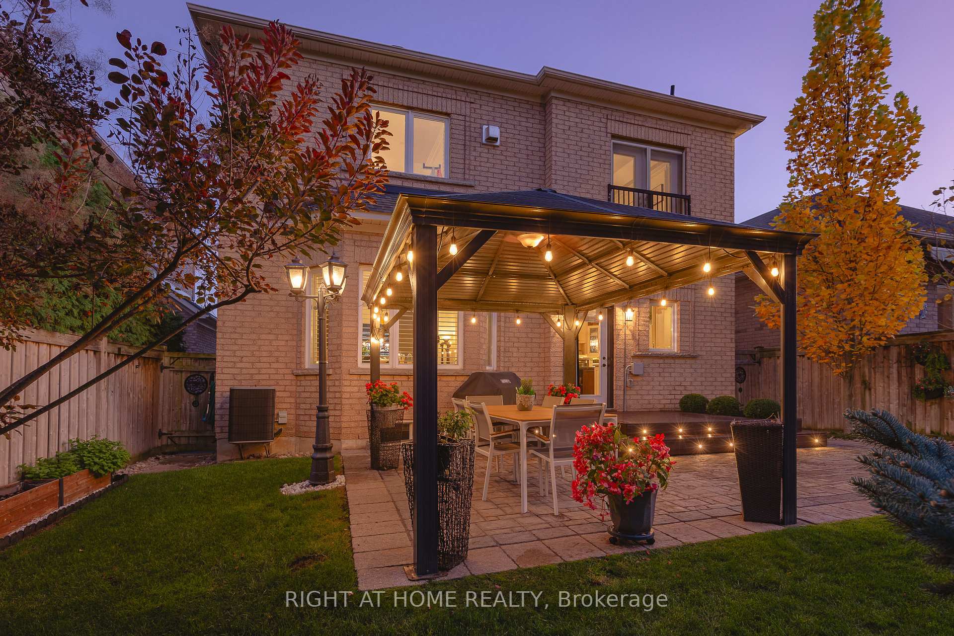 Photo 49 of 82 Rivermill Crescent, Vaughan, Patterson — HOMEH