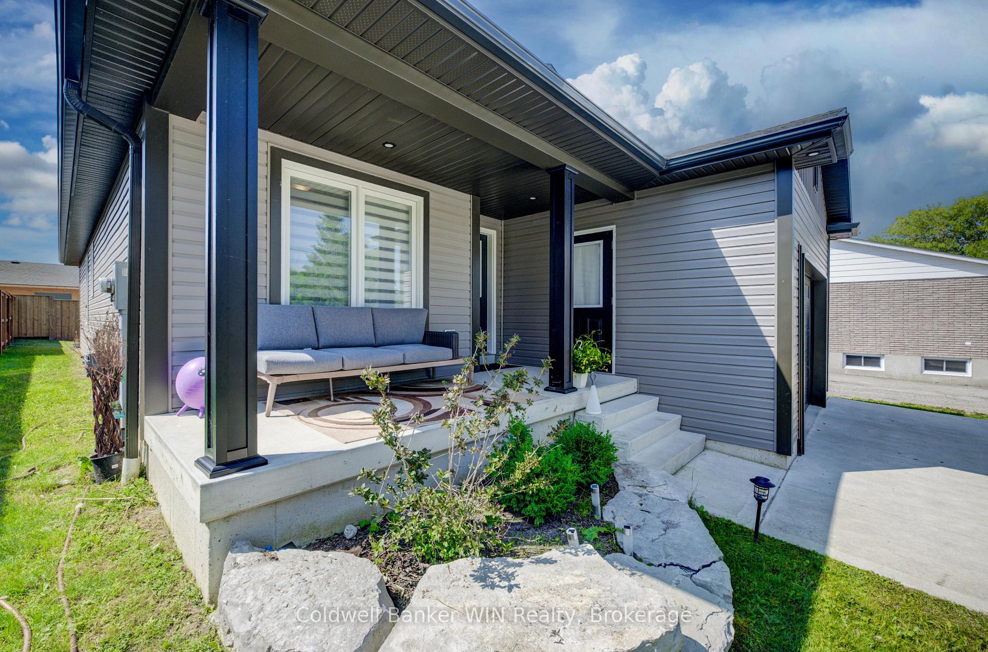 Photo 5 of 780 Waterloo Street, Wellington North, Mount Forest — HOMEH