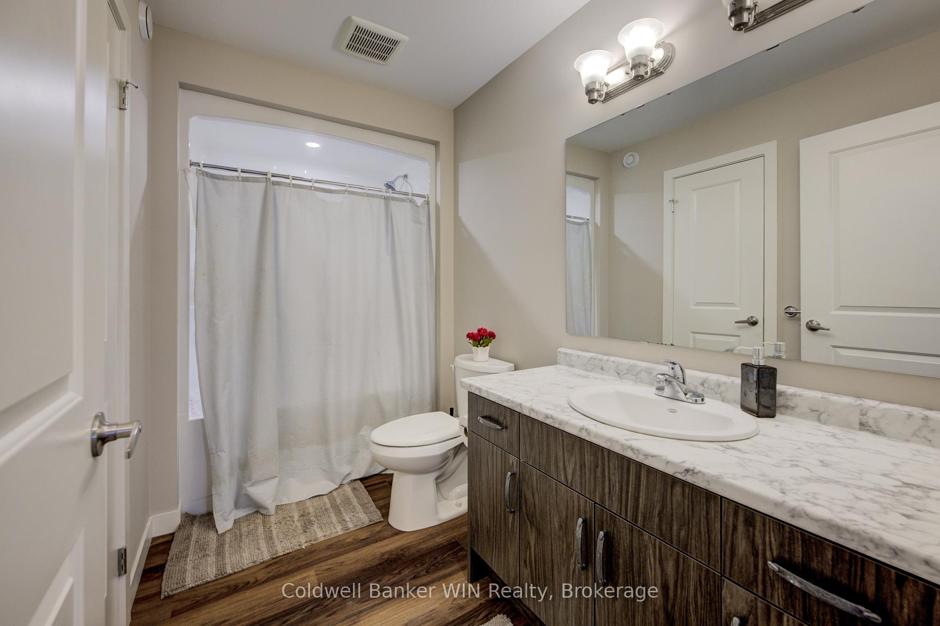 Photo 8 of 780 Waterloo Street, Wellington North, Mount Forest — HOMEH