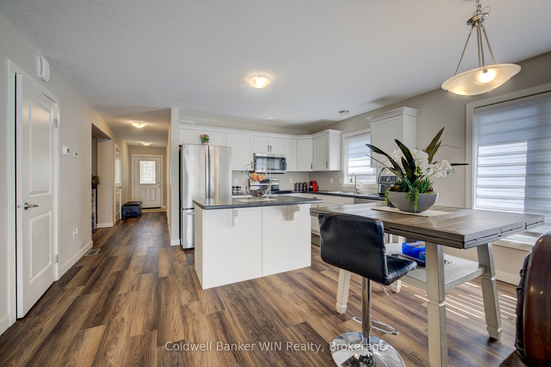 Photo 13 of 780 Waterloo Street, Wellington North, Mount Forest — HOMEH