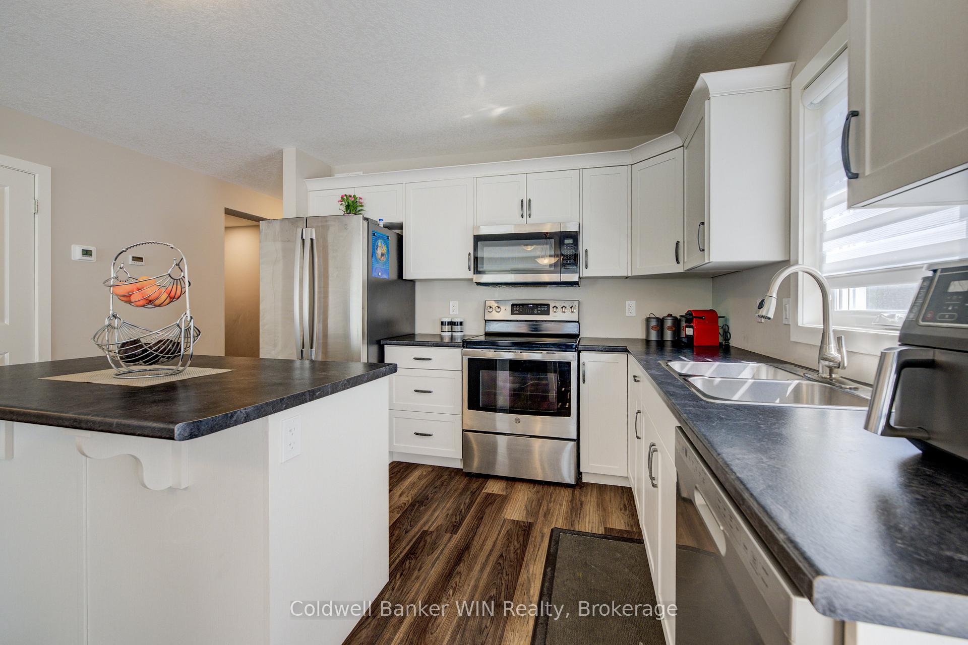 Photo 14 of 780 Waterloo Street, Wellington North, Mount Forest — HOMEH