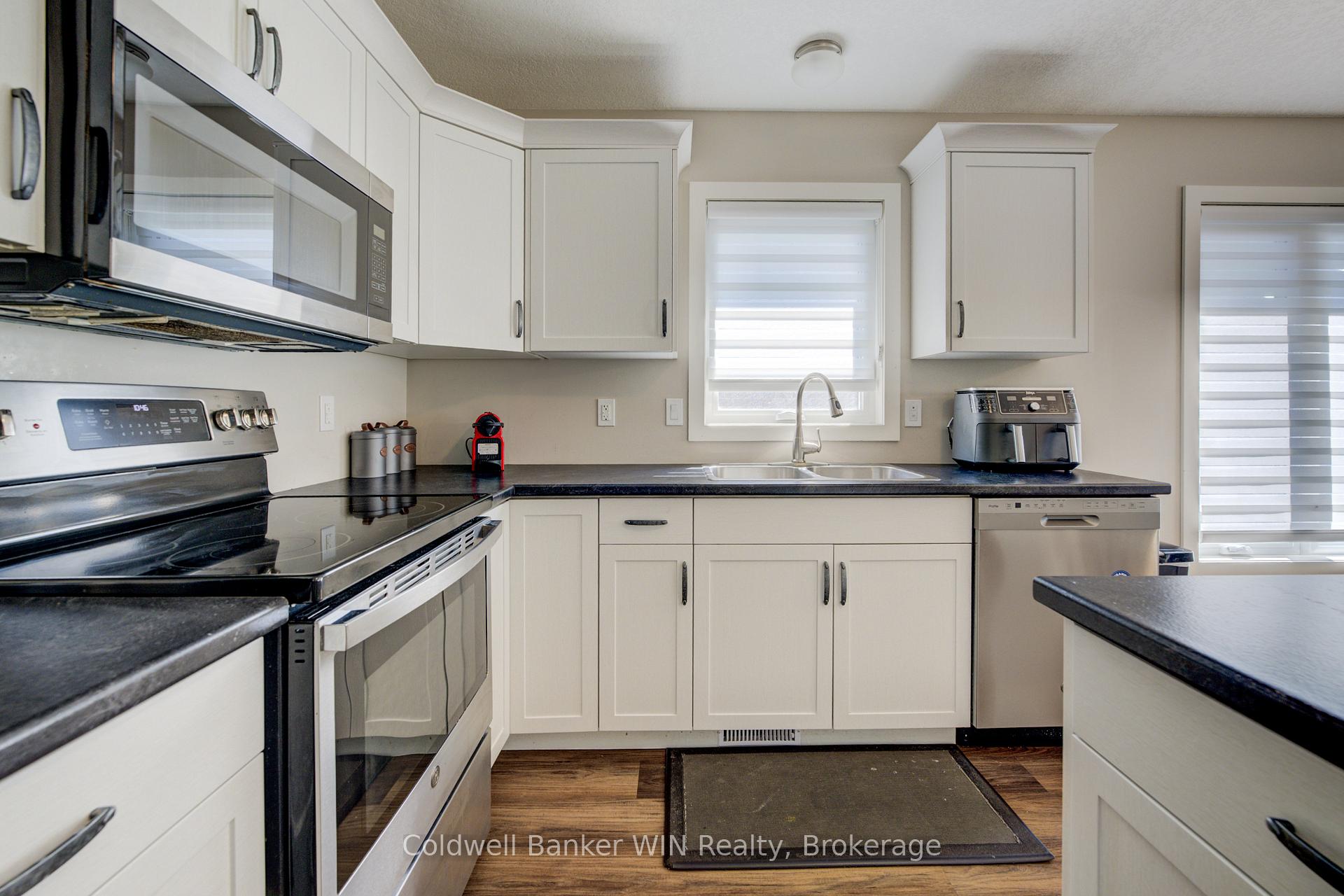 Photo 15 of 780 Waterloo Street, Wellington North, Mount Forest — HOMEH