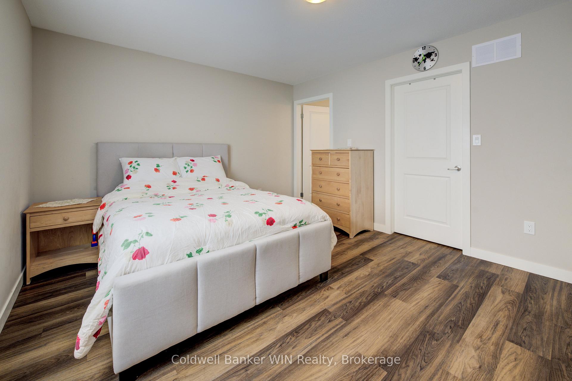 Photo 21 of 780 Waterloo Street, Wellington North, Mount Forest — HOMEH