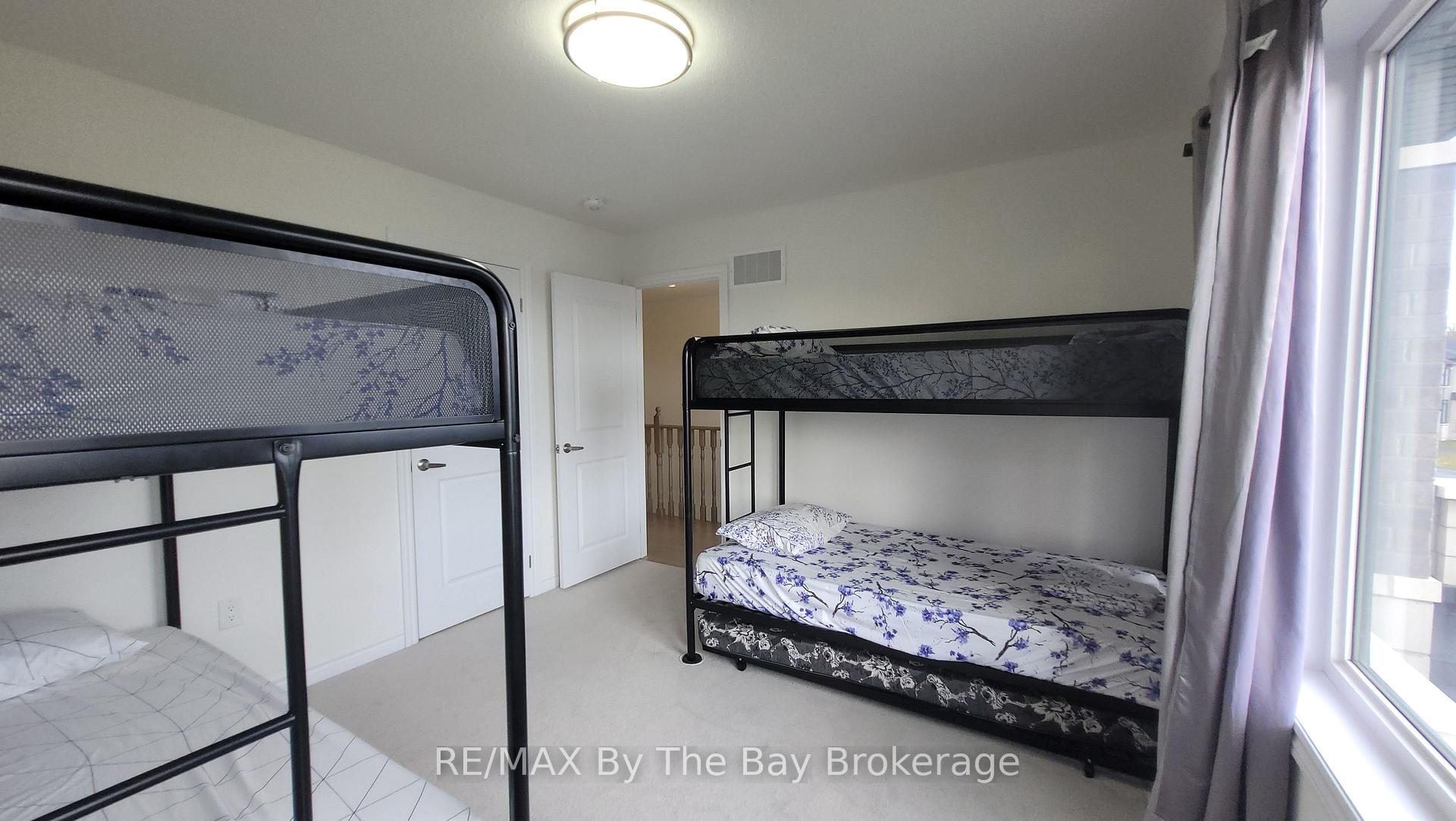 Photo 24 of 172 Rosanne Circle, Wasaga Beach — HOMEH