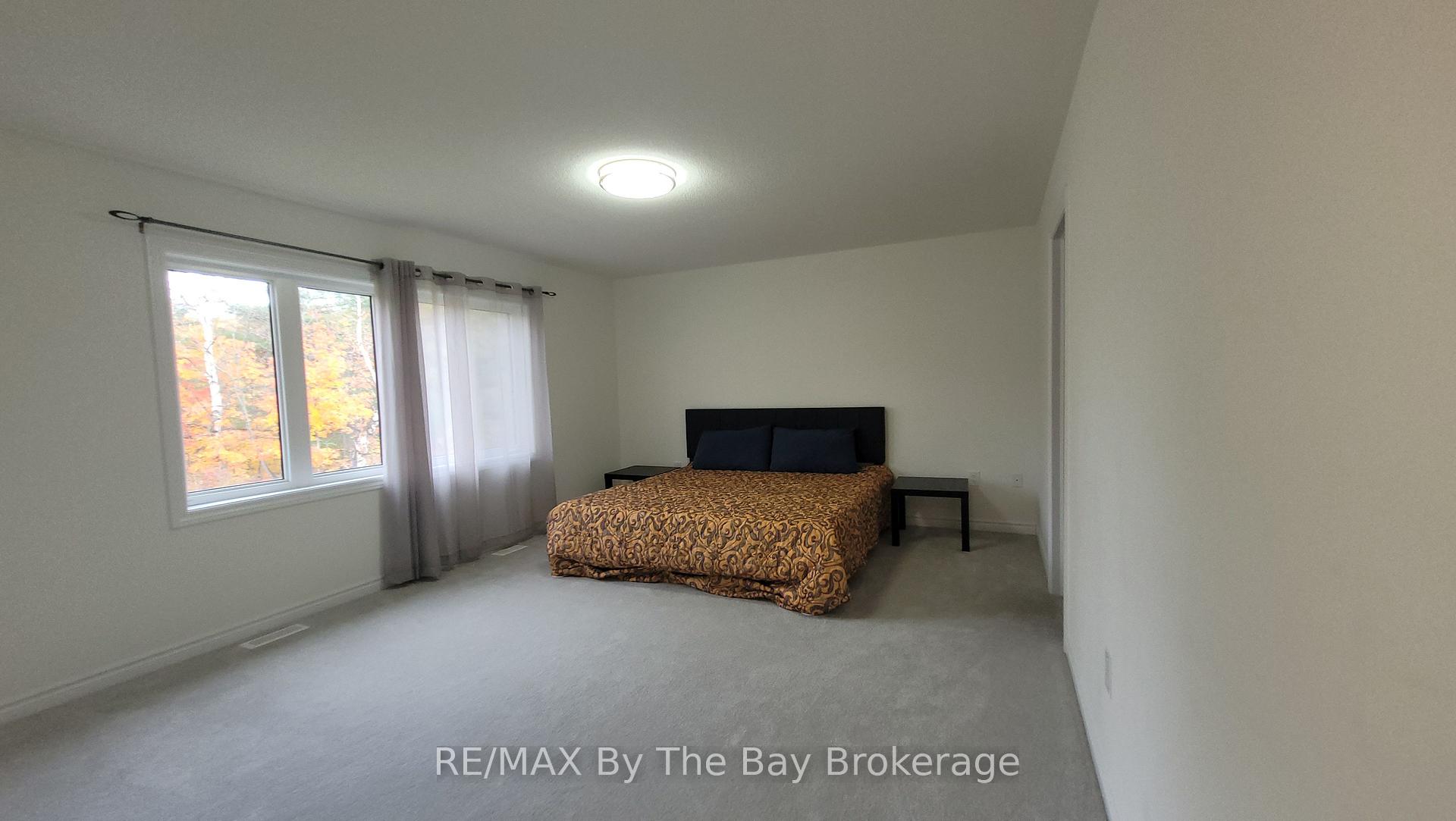 Photo 27 of 172 Rosanne Circle, Wasaga Beach — HOMEH