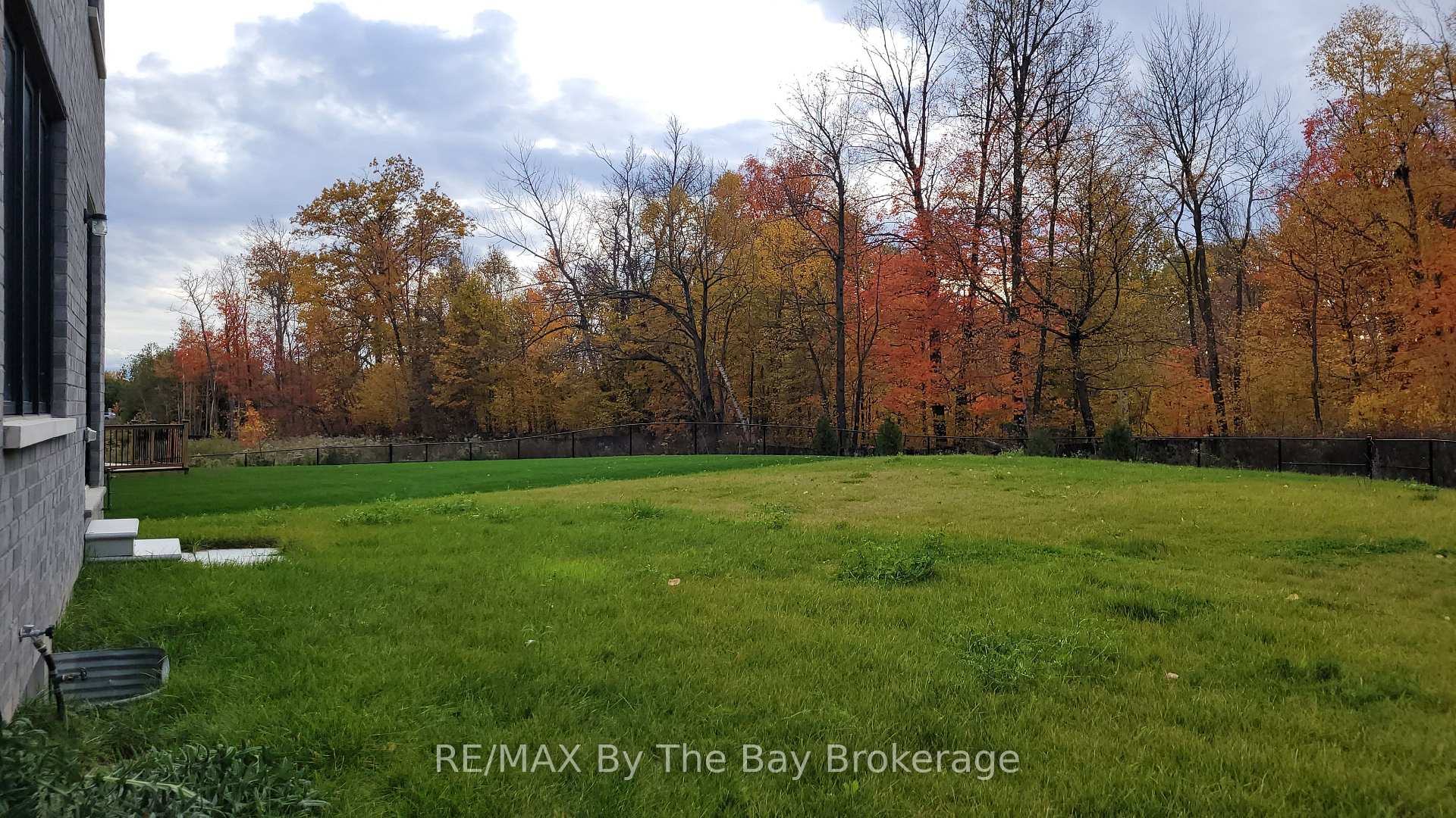 Photo 33 of 172 Rosanne Circle, Wasaga Beach — HOMEH