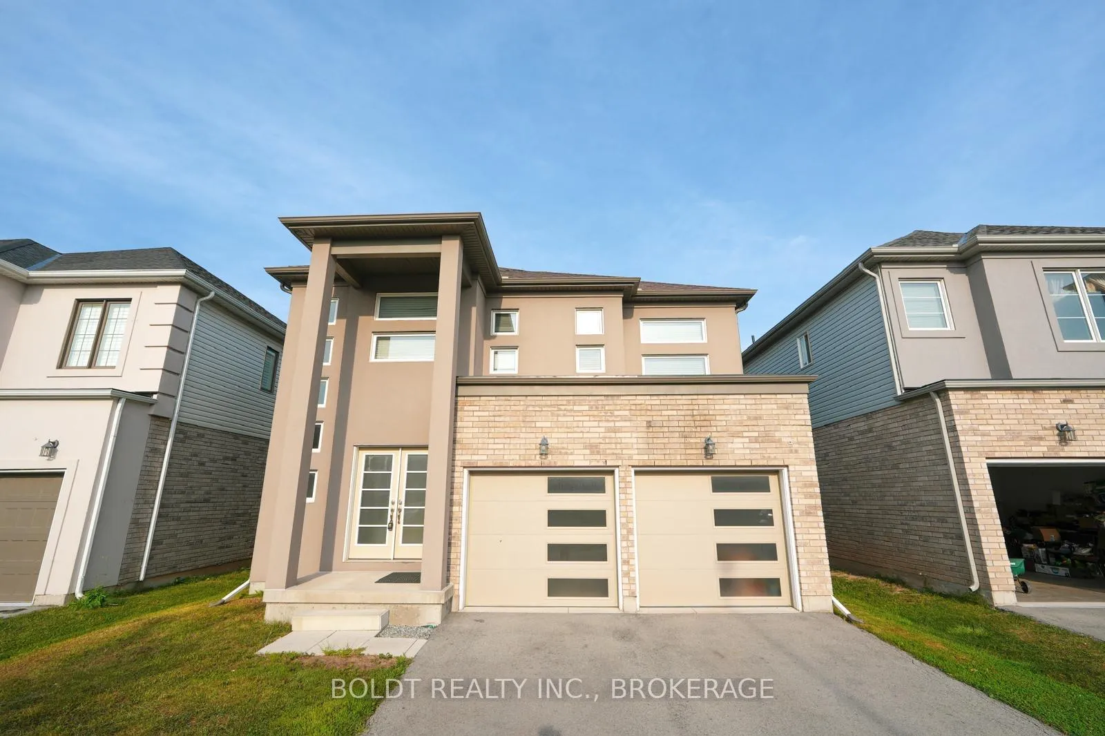 Photo 1 of 244 Bethune Avenue, Welland, Lincoln/Crowland — HOMEH