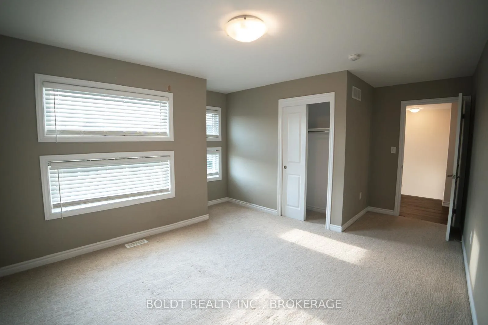 Photo 19 of 244 Bethune Avenue, Welland, Lincoln/Crowland — HOMEH