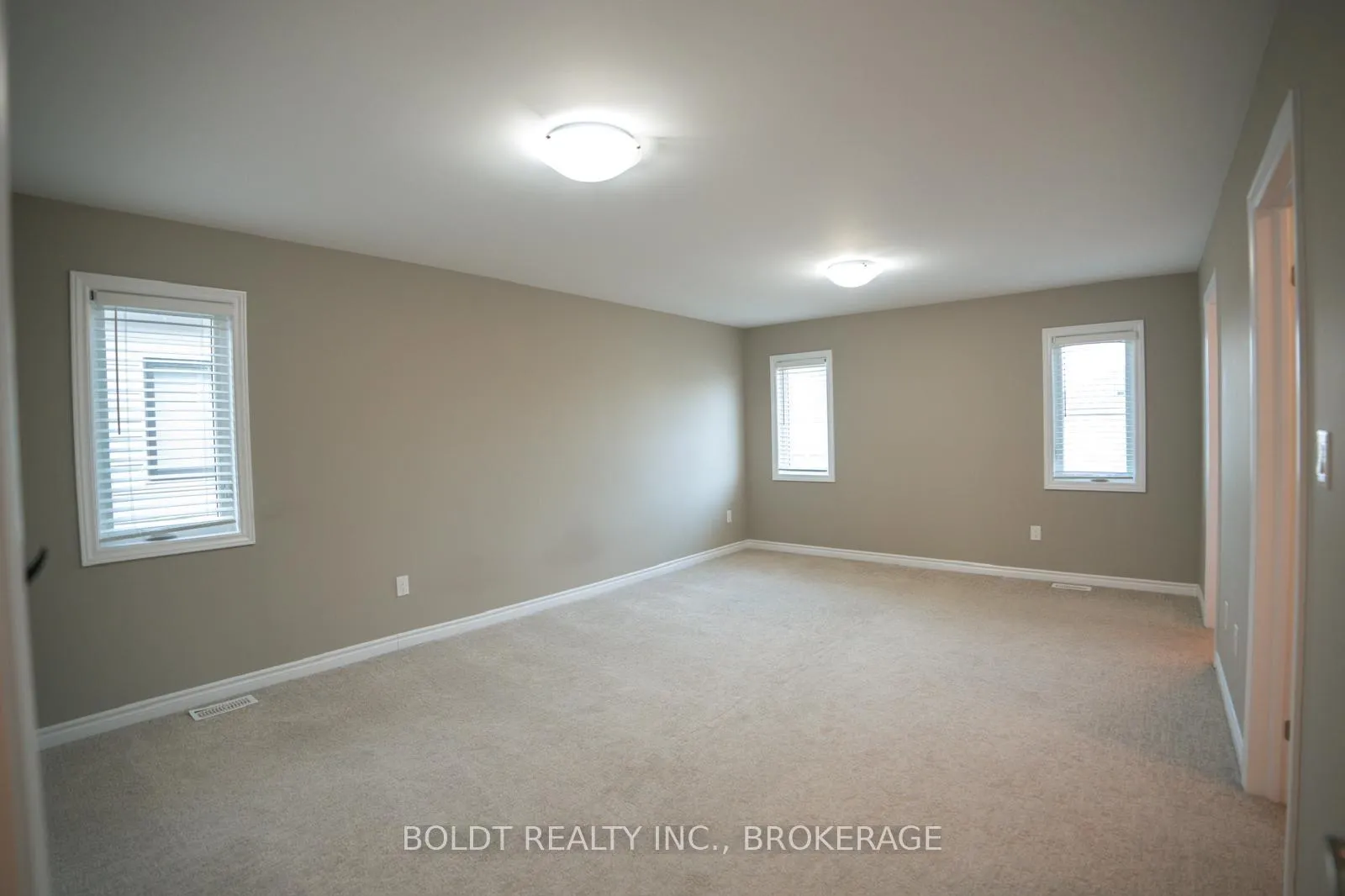 Photo 23 of 244 Bethune Avenue, Welland, Lincoln/Crowland — HOMEH