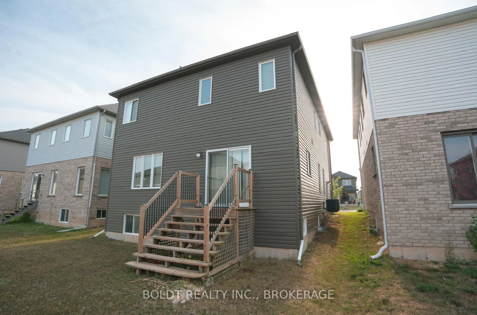 Photo 31 of 244 Bethune Avenue, Welland, Lincoln/Crowland — HOMEH