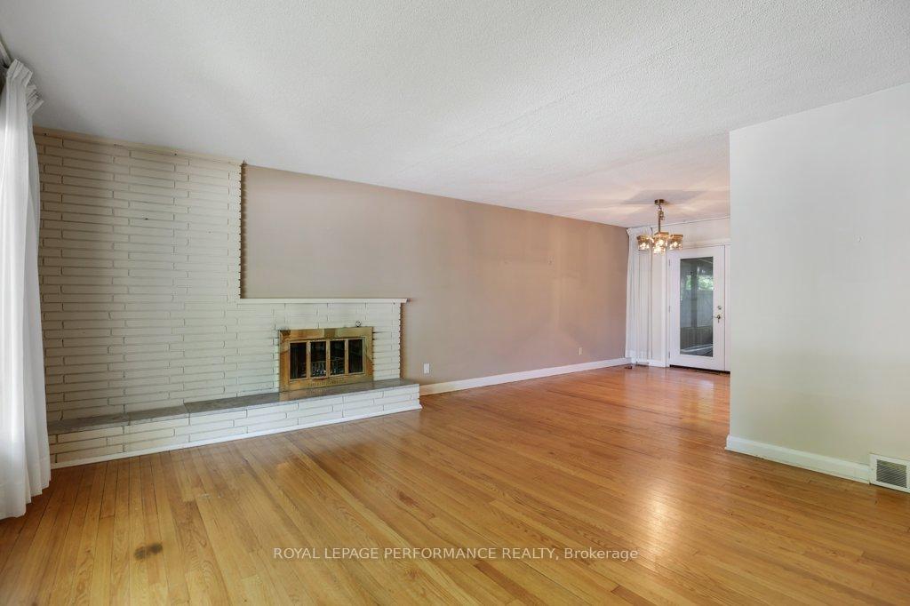 Photo 8 of 1388 Wesmar Drive, Ottawa, Alta Vista — HOMEH