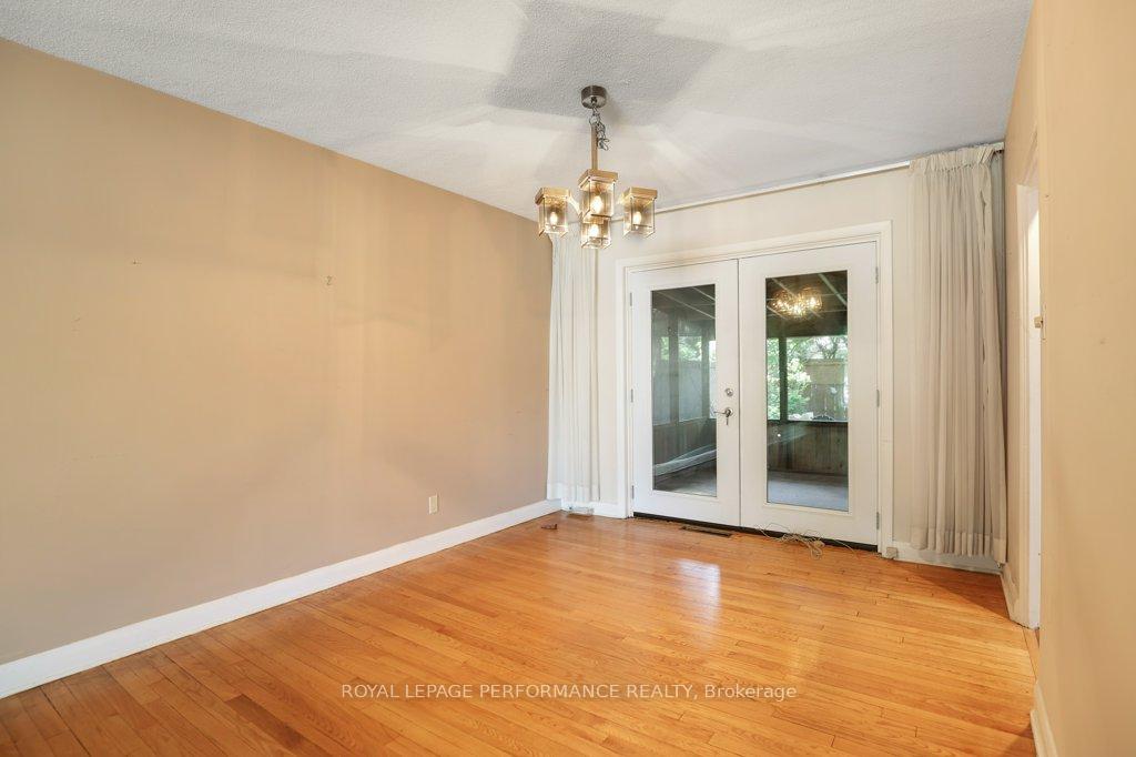 Photo 11 of 1388 Wesmar Drive, Ottawa, Alta Vista — HOMEH