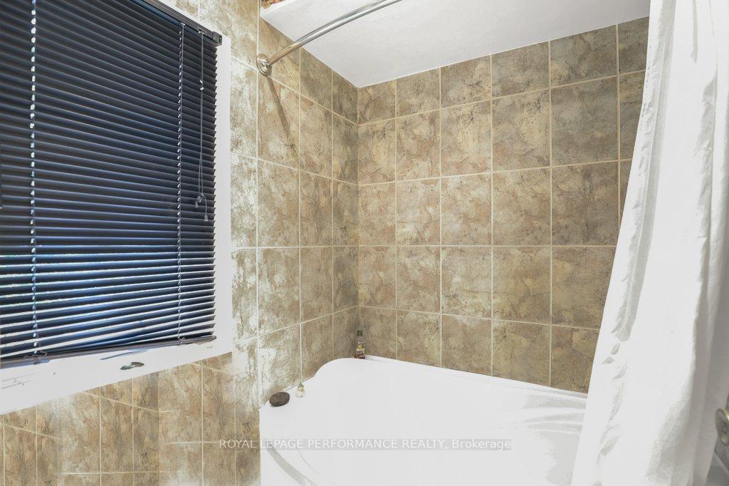 Photo 22 of 1388 Wesmar Drive, Ottawa, Alta Vista — HOMEH